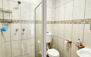 4 Bedroom House For Sale in Henties Bay Central, Henties Bay