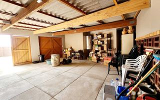 4 Bedroom House For Sale in Henties Bay Central, Henties Bay