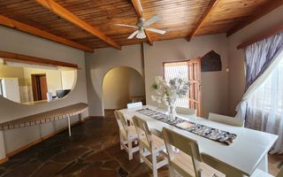 8 Bedroom House For Sale in Henties Bay Central, Henties Bay
