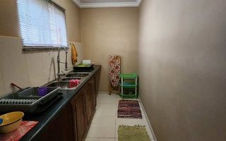 8 Bedroom House For Sale in Henties Bay Central, Henties Bay