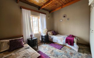 8 Bedroom House For Sale in Henties Bay Central, Henties Bay