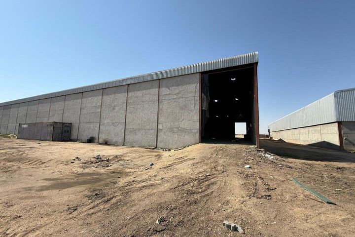 Industrial For Sale in Arandis