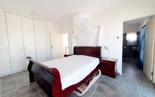 3 Bedroom House For Sale in Henties Bay Central