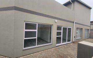 4 Bedroom Townhouse For Sale in Henties Bay Central, Henties...
