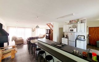 3 Bedroom House For Sale in Henties Bay Central