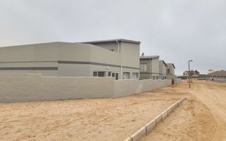4 Bedroom Townhouse For Sale in Henties Bay Central, Henties...