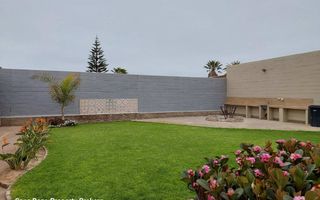 14 Bedroom Apartment/Penthouse For Sale in Henties Bay Centr...