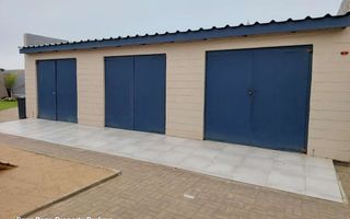 14 Bedroom Apartment/Penthouse For Sale in Henties Bay Centr...