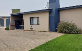 14 Bedroom Apartment/Penthouse For Sale in Henties Bay Centr...