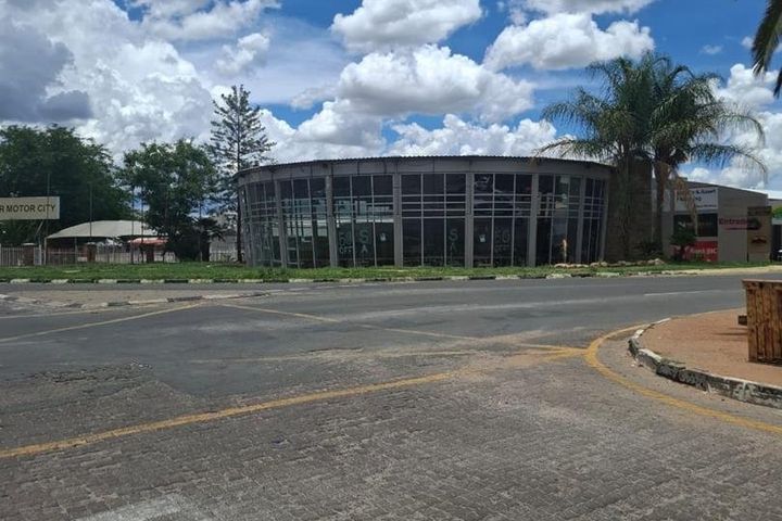 Retail To Rent in Southern Industrial Area