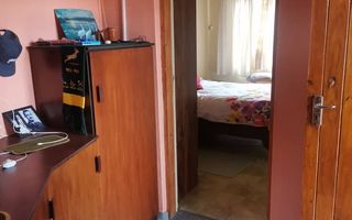 2 Bedroom House For Sale in Henties Bay Central