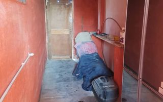 2 Bedroom House For Sale in Henties Bay Central