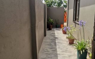 2 Bedroom House For Sale in Henties Bay Central