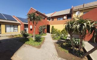 2 Bedroom Apartment/Penthouse For Sale in Swakopmund Central...