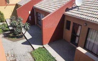 2 Bedroom Apartment/Penthouse For Sale in Swakopmund Central...