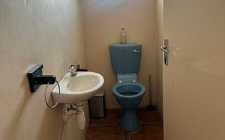 6 Bedroom House For Sale in Oshakati