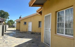 6 Bedroom House For Sale in Oshakati