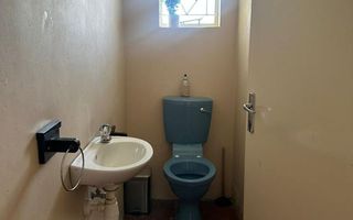 6 Bedroom House For Sale in Oshakati