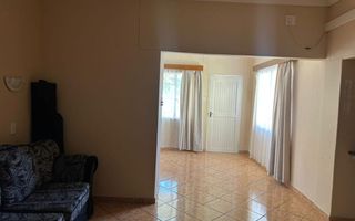 6 Bedroom House For Sale in Oshakati