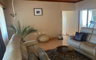 6 Bedroom House For Sale in Oshakati