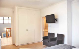 4 Bedroom House For Sale in Vogelstrand, Swakopmund