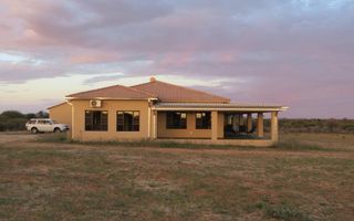 3 Bedroom Farm For Sale in Omaruru