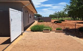 3 Bedroom Farm For Sale in Hochfeld