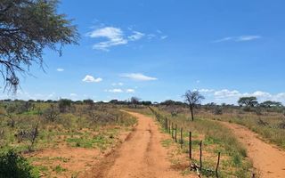 3 Bedroom Farm For Sale in Hochfeld