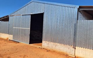 3 Bedroom Farm For Sale in Hochfeld