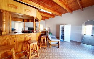 3 Bedroom House For Sale in Henties Bay Central, Henties Bay