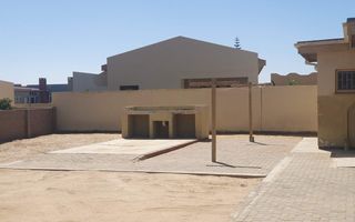 3 Bedroom House For Sale in Henties Bay Central, Henties Bay