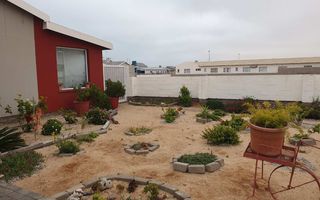 2 Bedroom House For Sale in Sunbay