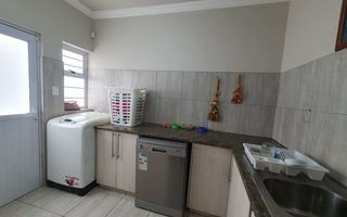 2 Bedroom House For Sale in Sunbay
