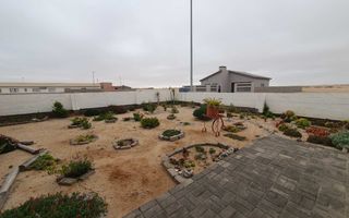2 Bedroom House For Sale in Sunbay