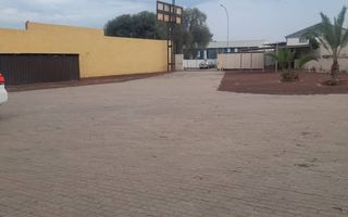 Office / Retail / Mixed Use For Sale in Lafrenz Industrial,...
