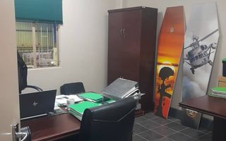 Office / Retail / Mixed Use For Sale in Lafrenz Industrial,...