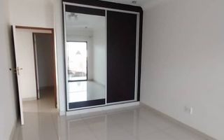 6 Bedroom House For Sale in Cimbebasia