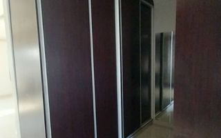 6 Bedroom House For Sale in Cimbebasia