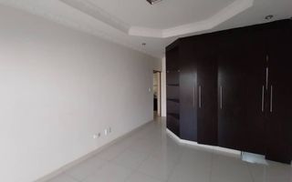 6 Bedroom House For Sale in Cimbebasia