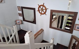 8 Bedroom House For Sale in Vogelstrand