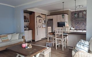 8 Bedroom House For Sale in Vogelstrand