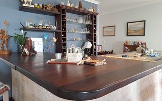 8 Bedroom House For Sale in Vogelstrand