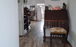 8 Bedroom House For Sale in Vogelstrand