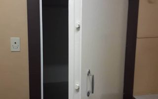 Office / Retail / Mixed Use For Sale in Southern Industrial...