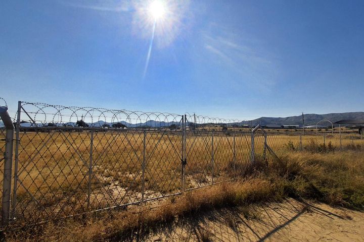 Industrial To Rent in Brakwater, Windhoek