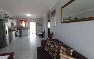 2 Bedroom House For Sale in Osona Village