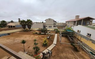3 Bedroom House For Sale in Henties Bay Central, Henties Bay