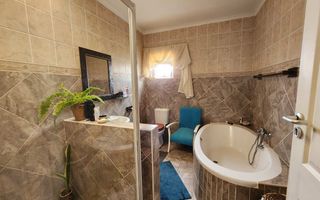 3 Bedroom House For Sale in Henties Bay Central, Henties Bay