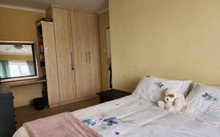 3 Bedroom House For Sale in Henties Bay Central, Henties Bay