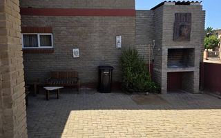 5 Bedroom House For Sale in Noord Duin